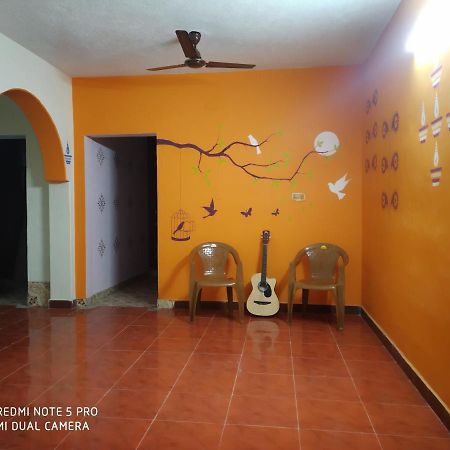 Easvari Grand Pg For Women - Female Only Hostel Ченай Екстериор снимка